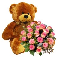 Bouquet de veinte y cuatro rosas y peluche